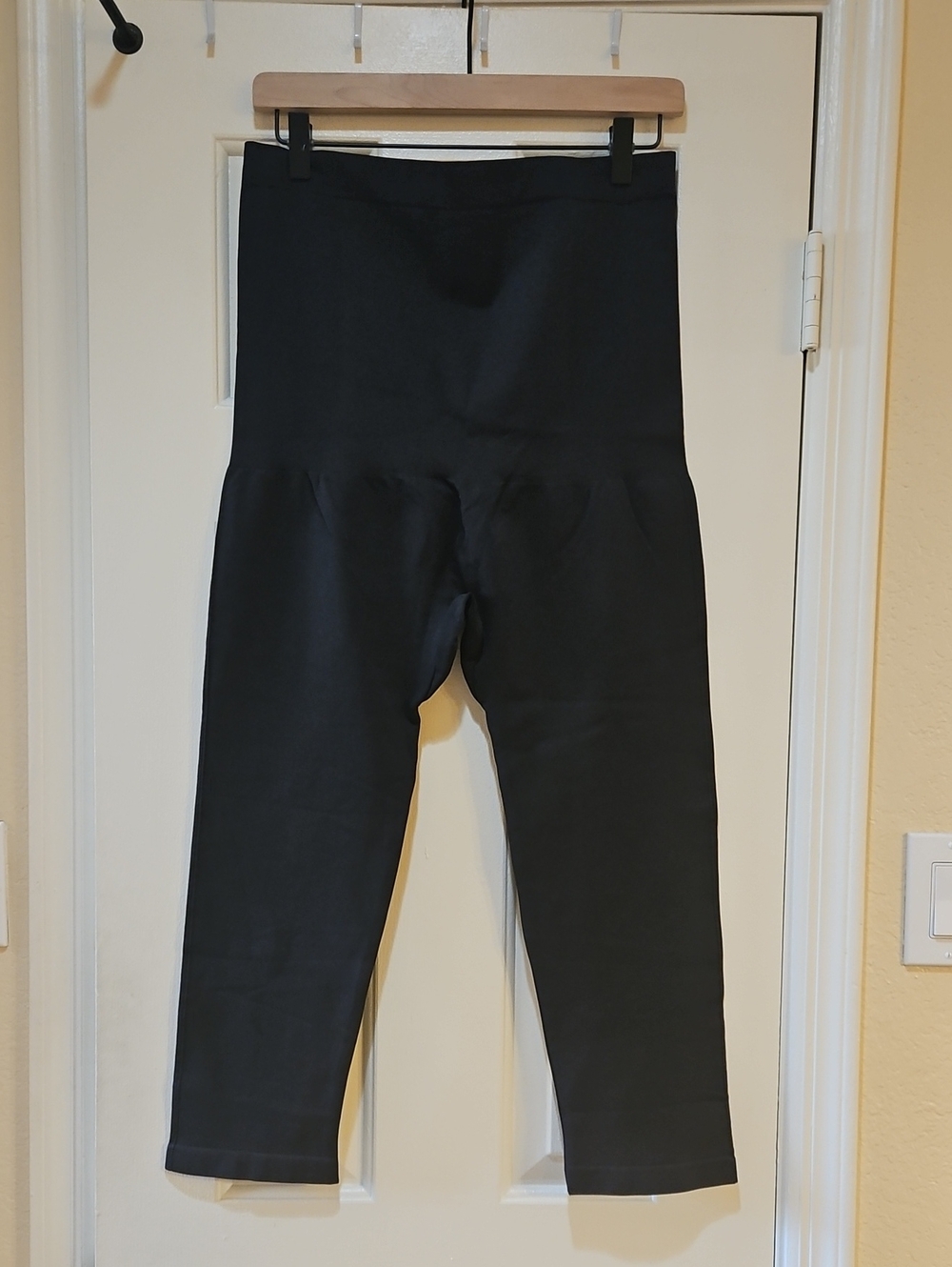 High-Waist Cropped Black/stretchy/Support Leggings